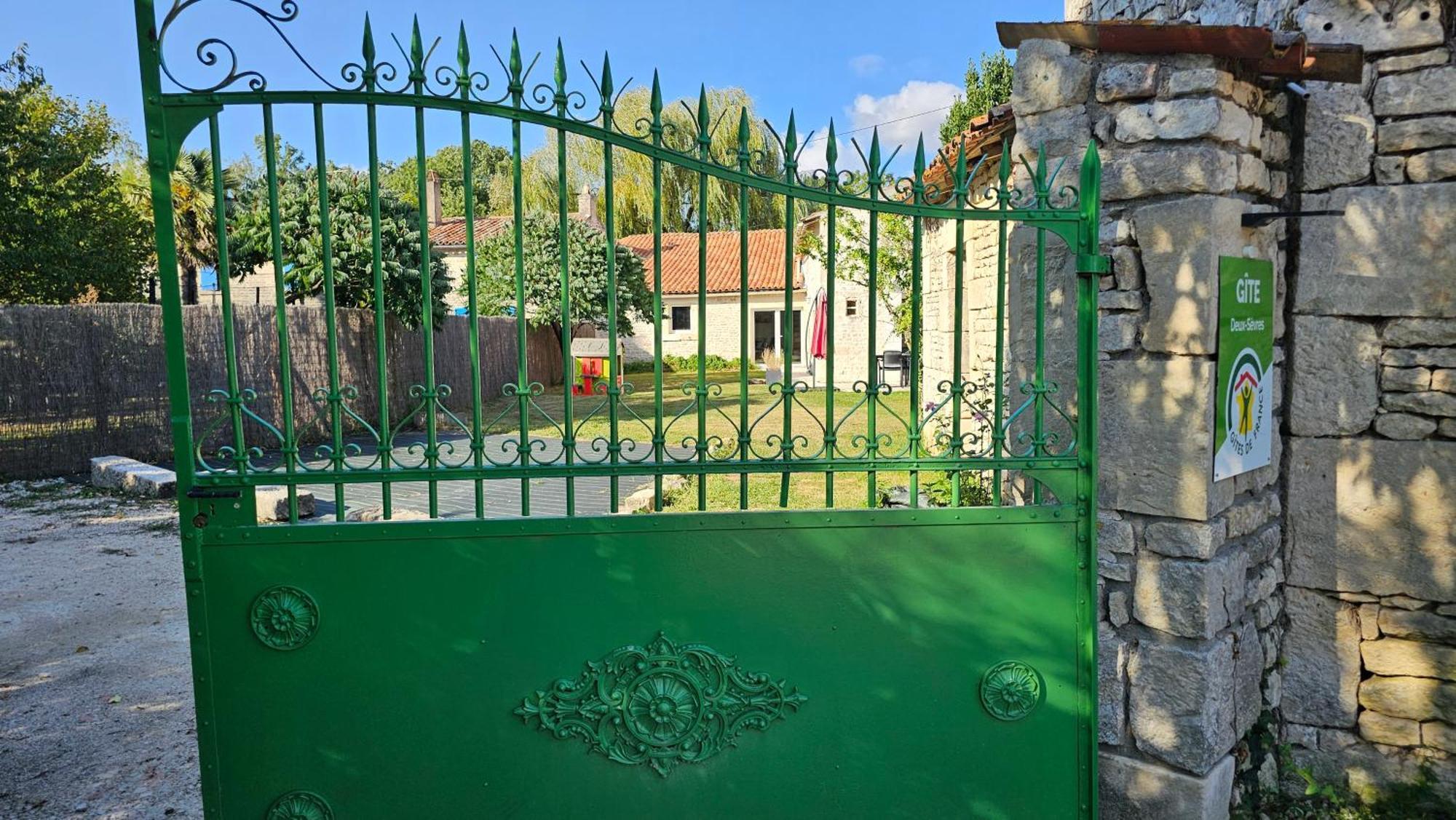 Le Gite De Malecot Gite Familial De 5 Personnes 库隆 外观 照片
